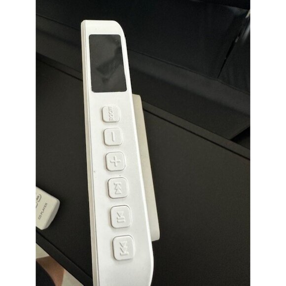 Gueray Portable Desktop FM Radio CD Music Player Remote Speakers KC-806 White - Picture 8 of 10